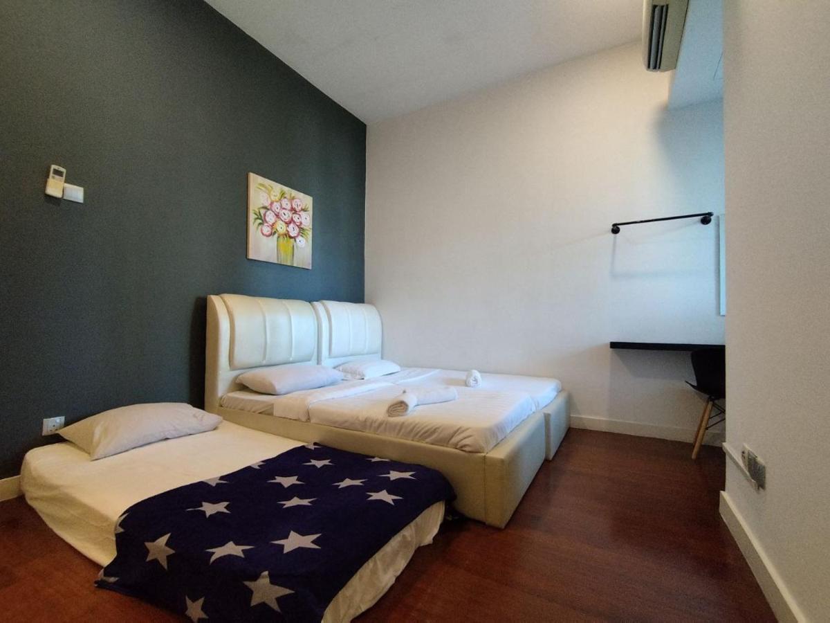 Restary Black Pink Loft: Imago Mall KK City 3BR Apartment Kota Kinabalu Exterior photo